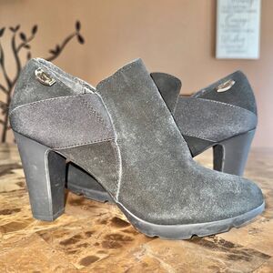 Anne Klein Xiana Textured Shooties Bootie Shoes Black Heels Leather 8M